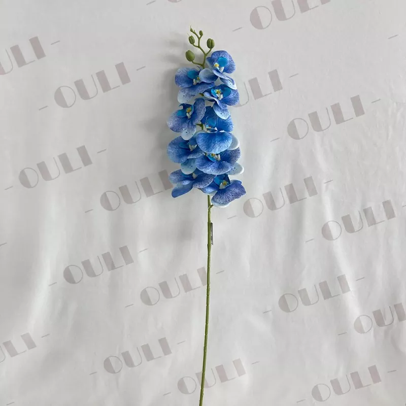 Viacfarebná umelá orchidea